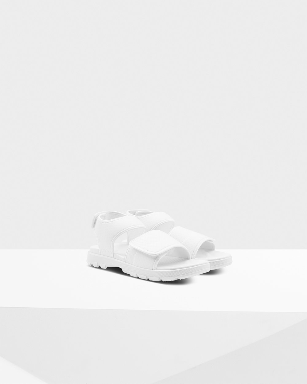 Hunter Original Outdoor Walking Sandals - Shop Online Mens White - URADCH309